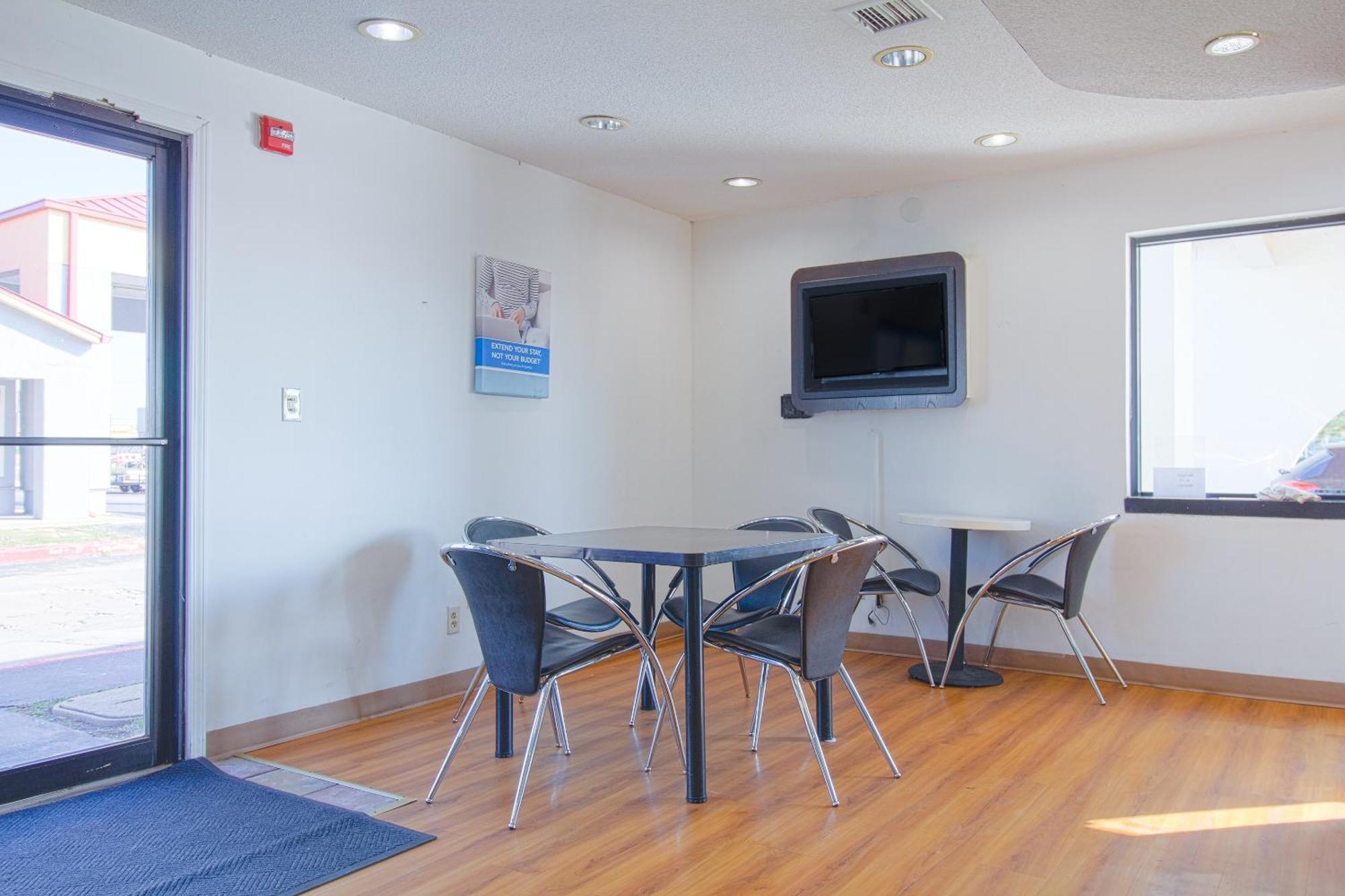 Studio Inn Extended Stay Oklahoma City Airport By Oyo ภายนอก รูปภาพ