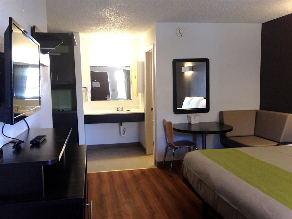 Studio Inn Extended Stay Oklahoma City Airport By Oyo ภายนอก รูปภาพ