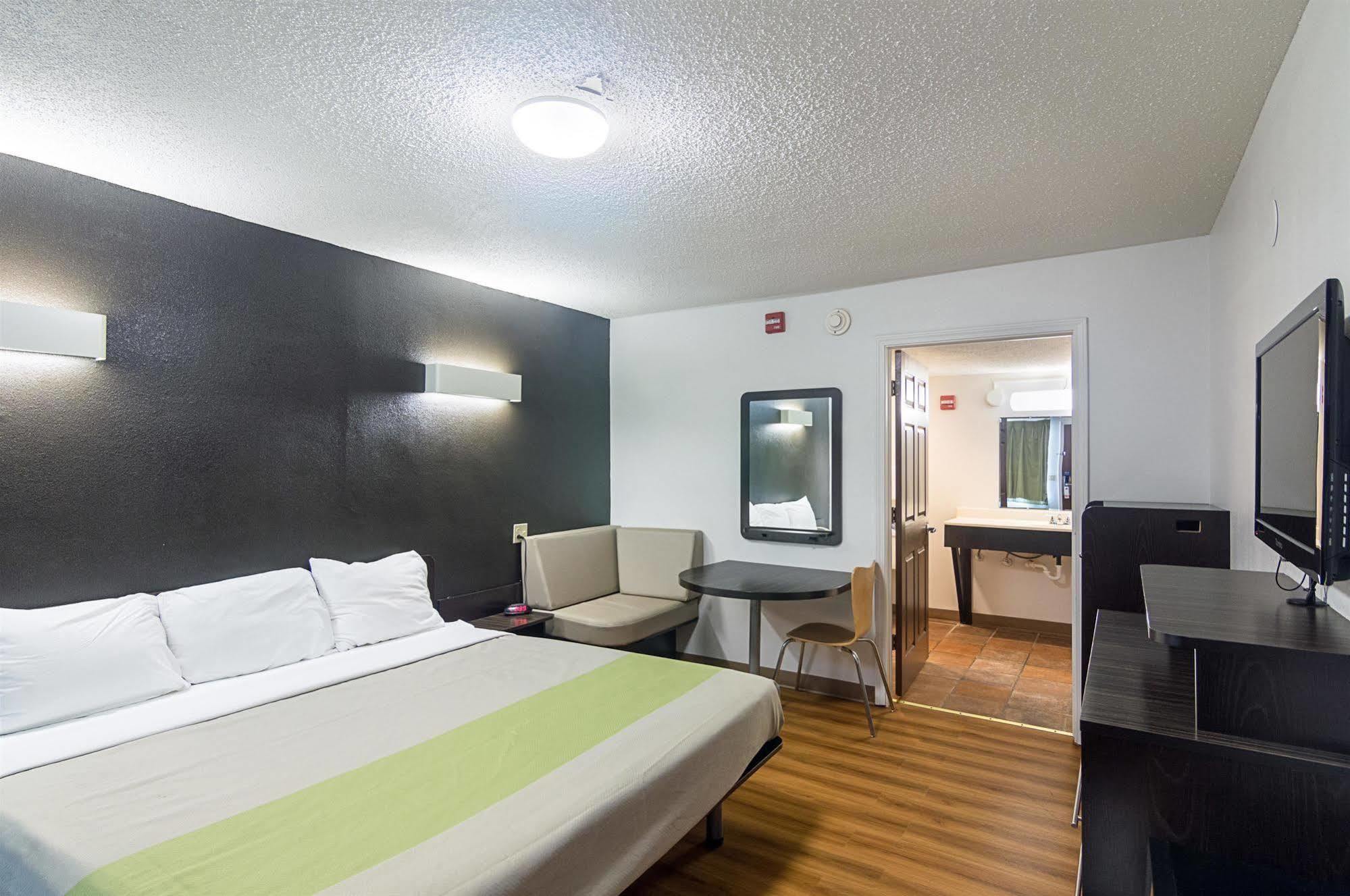 Studio Inn Extended Stay Oklahoma City Airport By Oyo ภายนอก รูปภาพ